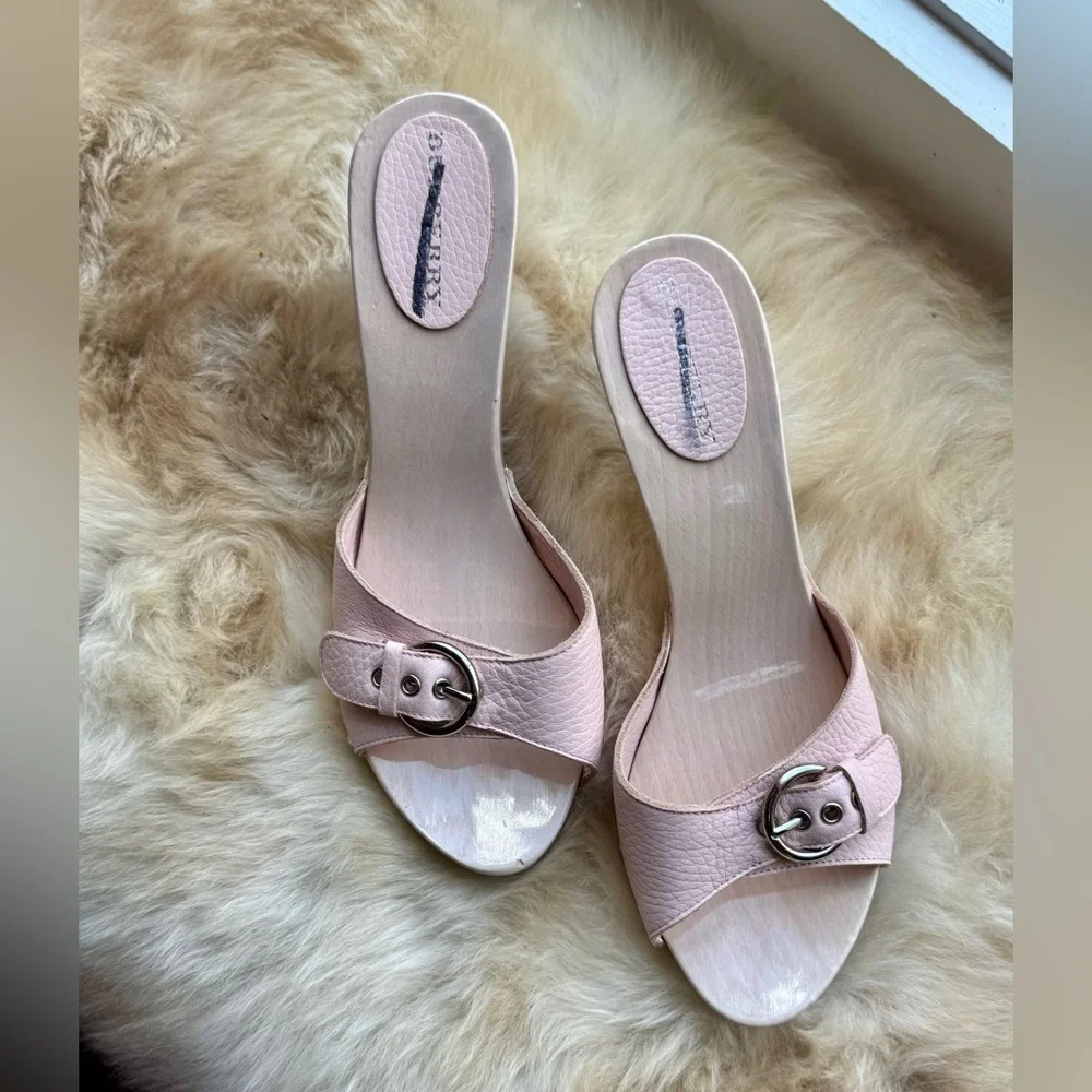 Burberry Pink Slide Sandals 38 - Picture 7 of 11